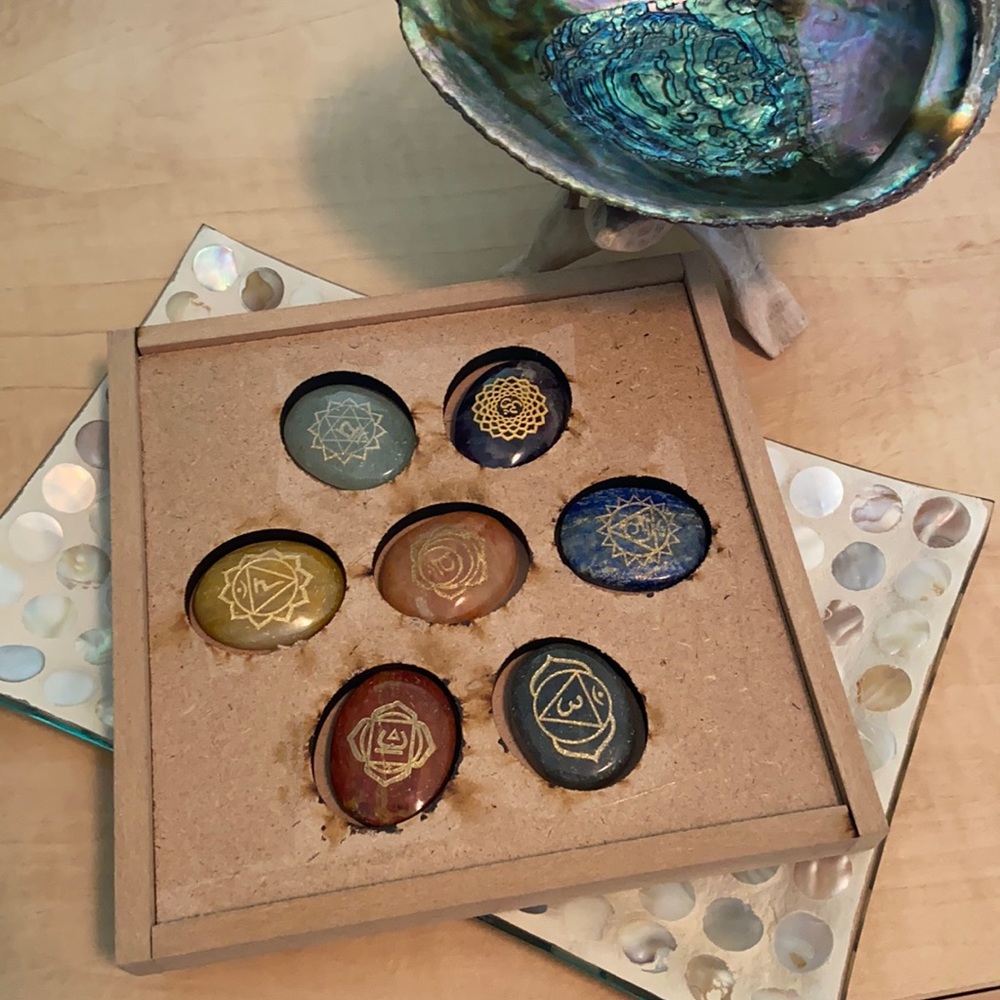 Chakra 7 Stones w Box. Spirituality and meditation